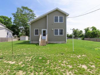 2 Lafayette Drive
