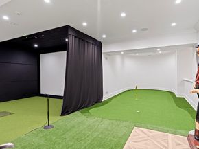 25 Brewster Lane E, East Setauket NY 11733