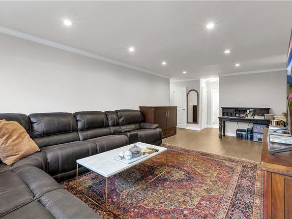 16 Lake Street 6A, White Plains NY 10603