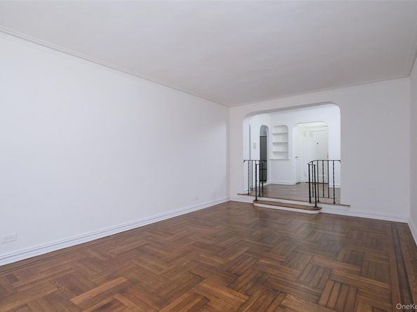 2685 Creston Avenue 1M, Bronx NY 10468