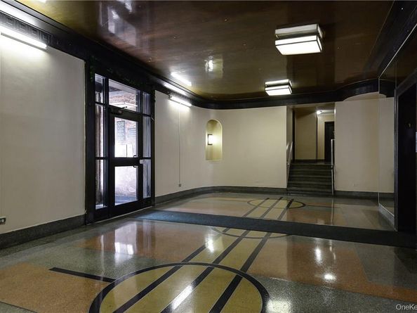 2685 Creston Avenue 1M, Bronx NY 10468