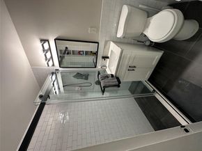 241-20 Northern Boulevard 1M, Douglaston NY 11362