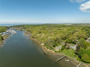 1015 Knollwood Lane, Mattituck NY 11952