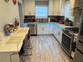 131 E Alhambra Avenue, Lindenhurst NY 11757
