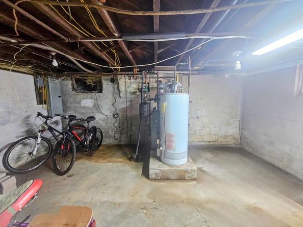 131 E Alhambra Avenue, Lindenhurst NY 11757