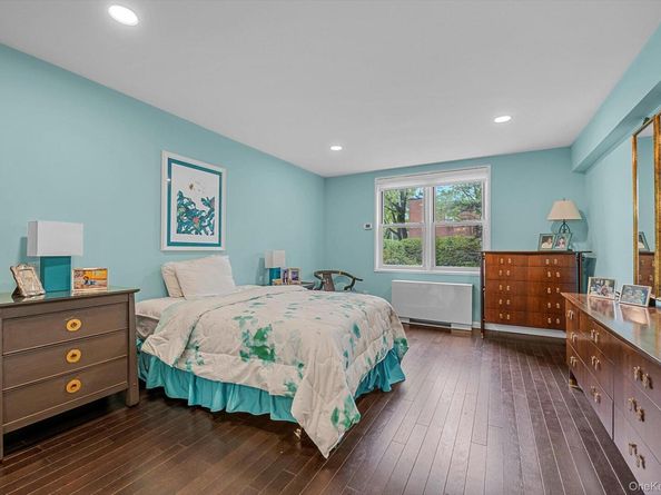 1390 Broadway 107, Hewlett NY 11557