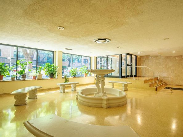 99-35 59 Avenue 4K, Corona NY 11368