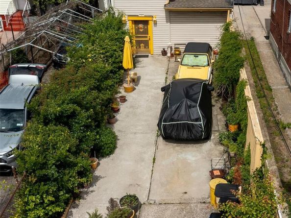 469 Montauk Avenue, Brooklyn NY 11208