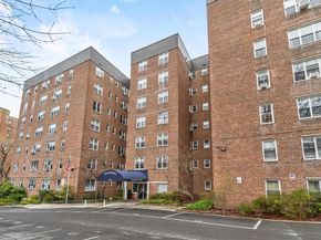 640 W 231 Street 2D, Bronx NY 10463