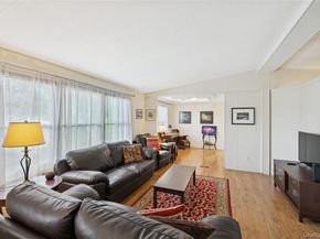 525 Riverleigh Avenue 169, Riverhead NY 11901