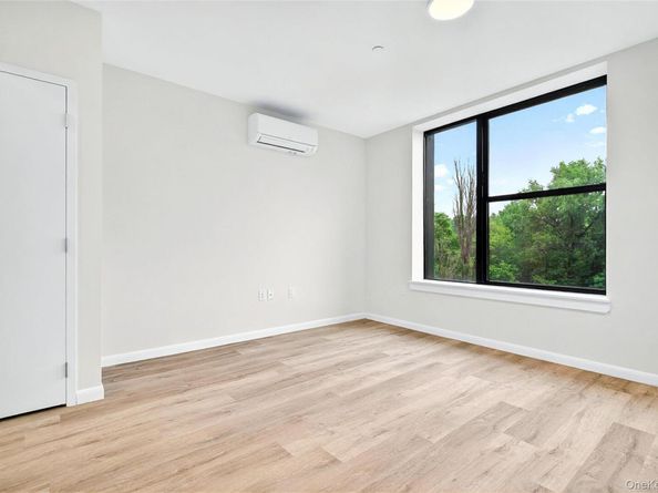 1727 Lacombe Avenue 4A, Bronx NY 10473