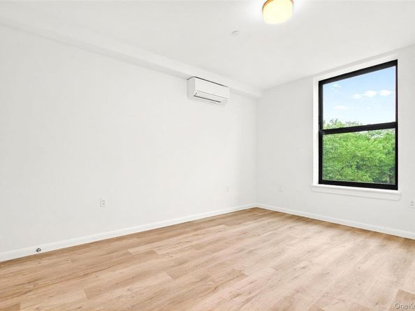 1727 Lacombe Avenue 4A, Bronx NY 10473