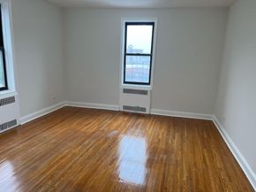 40-18 Hampton Street 5J, Elmhurst NY 11373