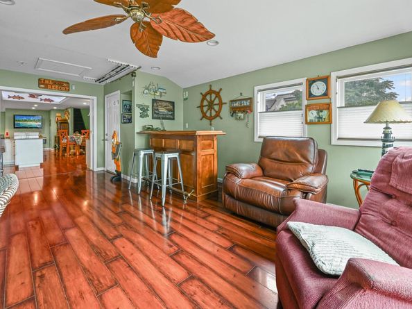 12-34 Cross Bay Boulevard, Broad Channel NY 11693