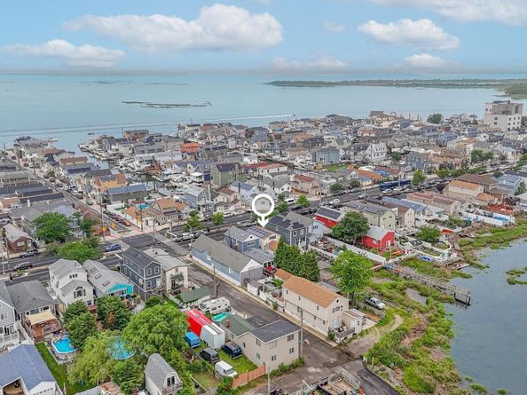 12-34 Cross Bay Boulevard, Broad Channel NY 11693