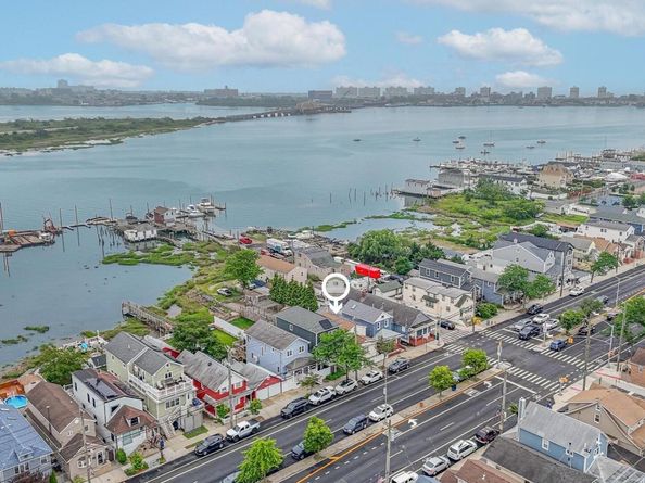 12-34 Cross Bay Boulevard, Broad Channel NY 11693