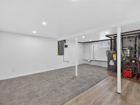 47 Weeks Road, North Babylon NY 11703