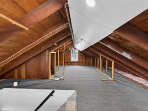 47 Weeks Road, North Babylon NY 11703