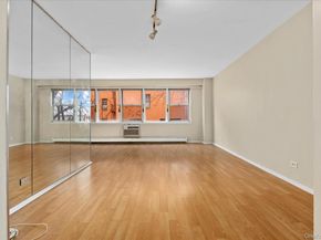 87-15 165th Street 4B, Jamaica NY 11432