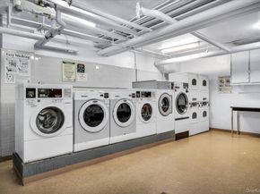 87-15 165th Street 4B, Jamaica NY 11432