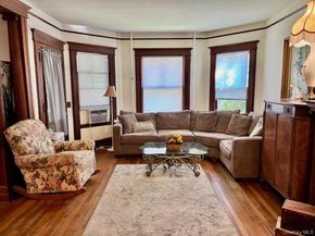 761 E Main Street, Riverhead NY 11901