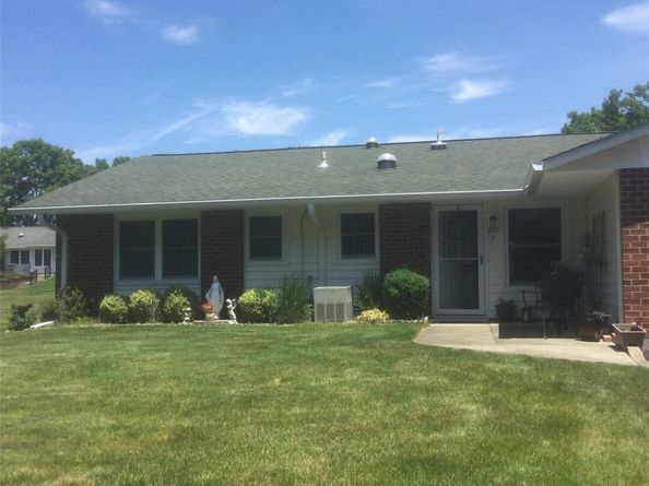 207 Woodbridge Drive B, Ridge NY 11961