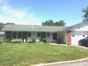 207 Woodbridge Drive B, Ridge NY 11961