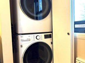 245-48 62nd Avenue Upper 2/3BR, Douglaston NY 11362