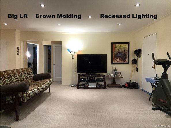 245-48 62nd Avenue Upper 2/3BR, Douglaston NY 11362