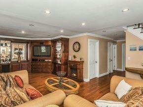 4 Laurette Lane, Freeport NY 11520