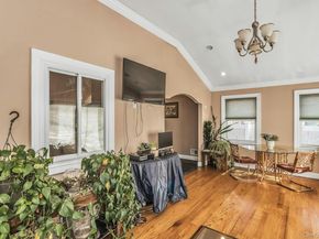 4 Laurette Lane, Freeport NY 11520