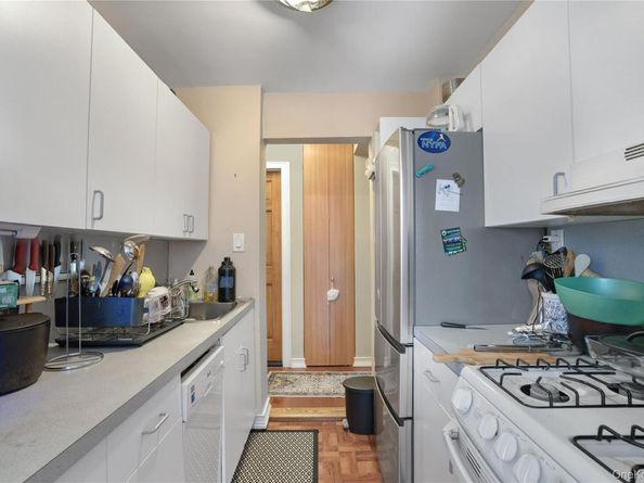 1075 Sheepshead Bay Road 2S, Brooklyn NY 11229