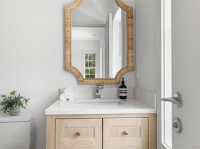 100 Narrow Lane, Southampton NY 11968