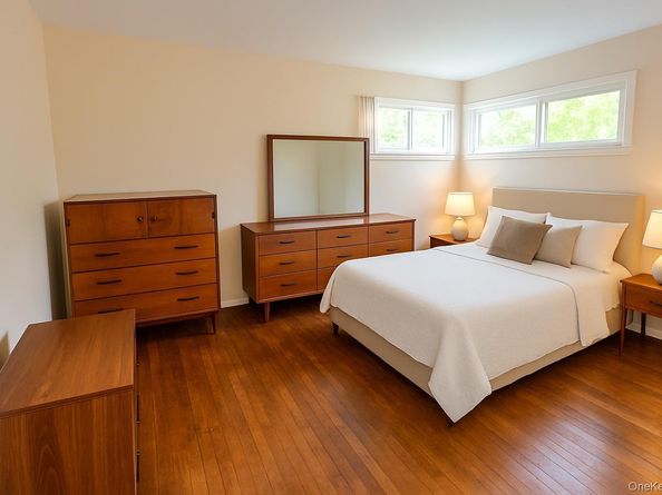 170 Sugarwood Lane, Central Islip NY 11722