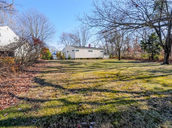 170 Sugarwood Lane, Central Islip NY 11722