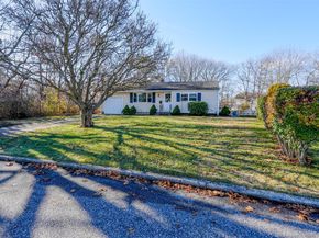 170 Sugarwood Lane, Central Islip NY 11722
