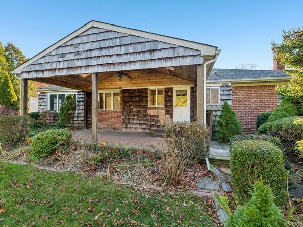 6 Silver Avenue, Huntington Station NY 11746