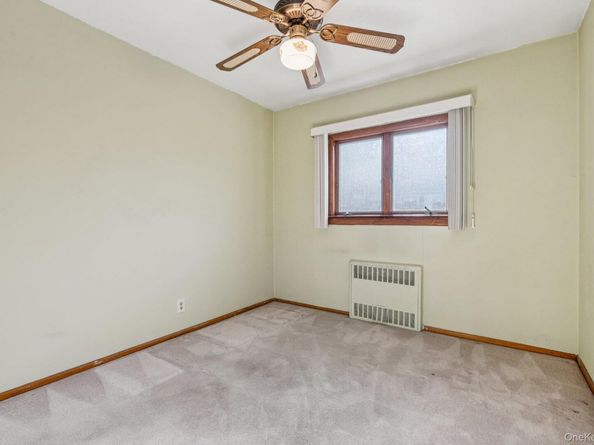 6 Silver Avenue, Huntington Station NY 11746