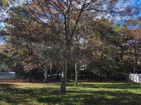 414 Railroad Avenue, Manorville NY 11934