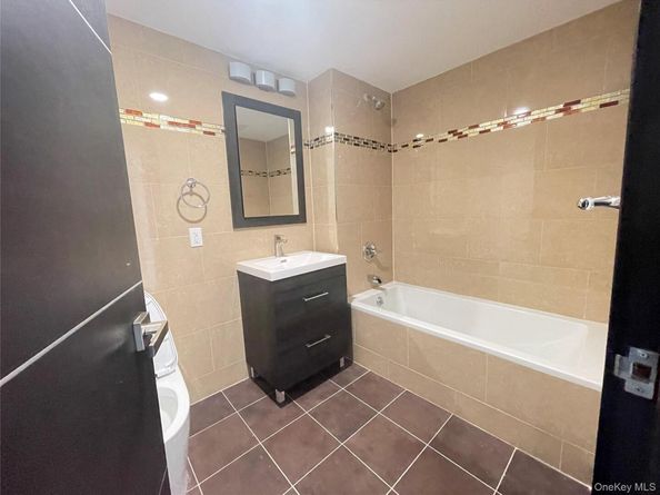 35-20 146th Street 5C, Flushing NY 11354