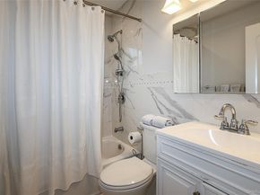 6 Gerhard Road, Plainview NY 11803