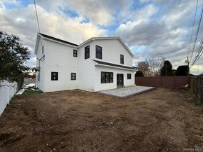 12 Dahlia Lane, Wantagh NY 11793