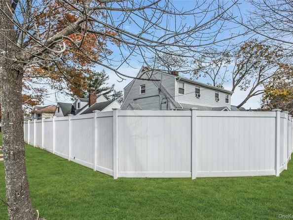 1541 Bellmore Road, North Bellmore NY 11710