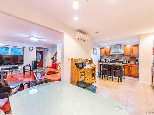 75-23 196 Street, Fresh Meadows NY 11366