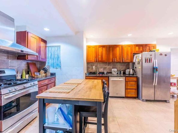 75-23 196 Street, Fresh Meadows NY 11366