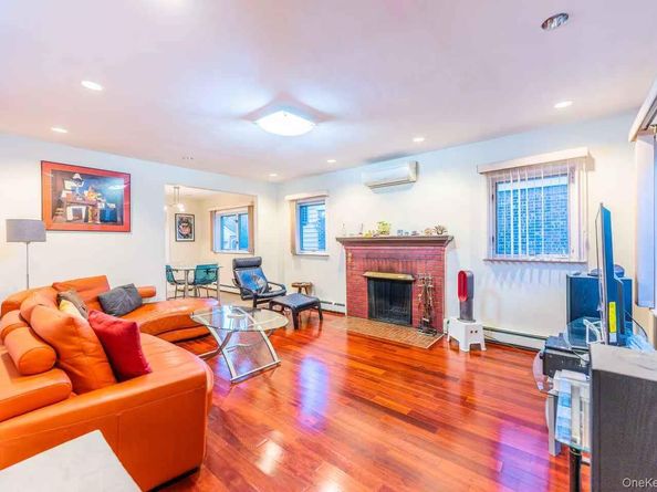 75-23 196 Street, Fresh Meadows NY 11366