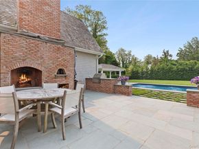 2 Emma's Path, Remsenburg NY 11960