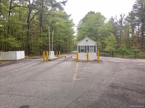 227 Hill Rise, Calverton NY 11933