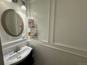 227 Hill Rise, Calverton NY 11933