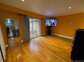 227 Hill Rise, Calverton NY 11933